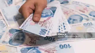 广州小额贷款：新手如何避坑，轻松获得第一笔资金？ poster